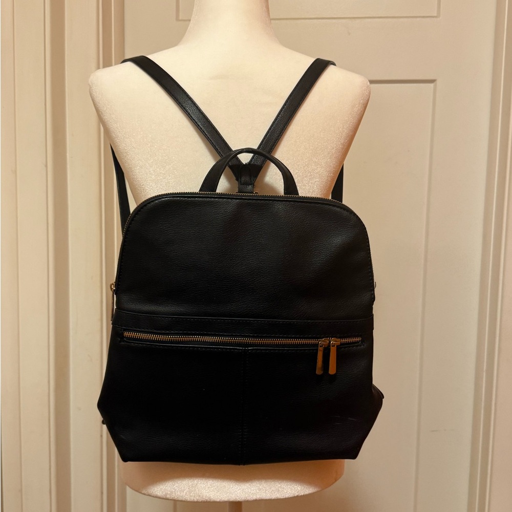 *GENTLY WORN* Women's a new day Faux Leather Backpack